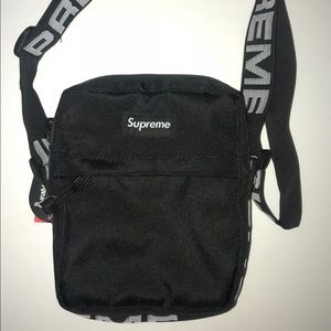 Supreme Shoulder Bag ‼️